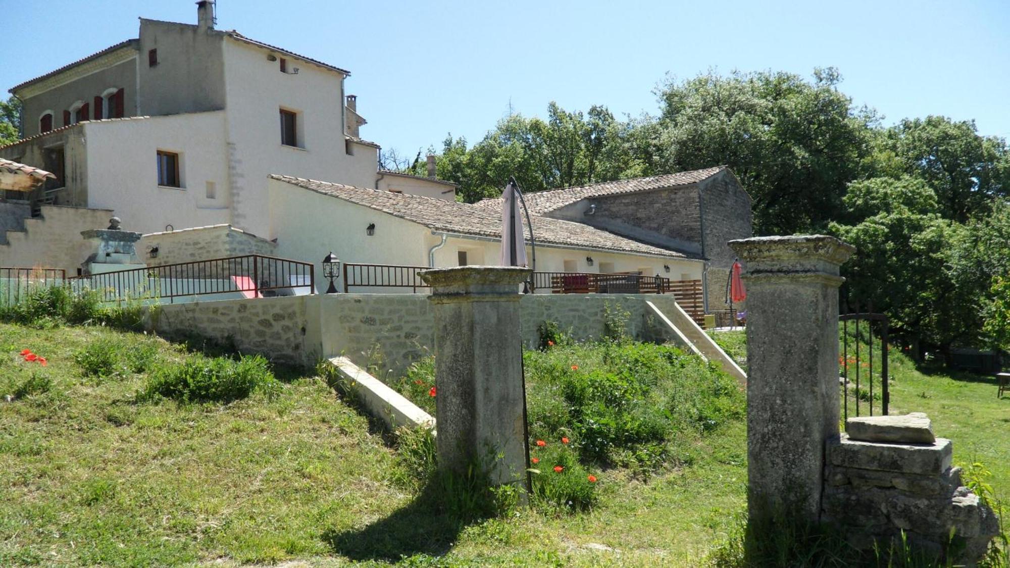 Hotel Les Anes De Forcalquier Exterior foto