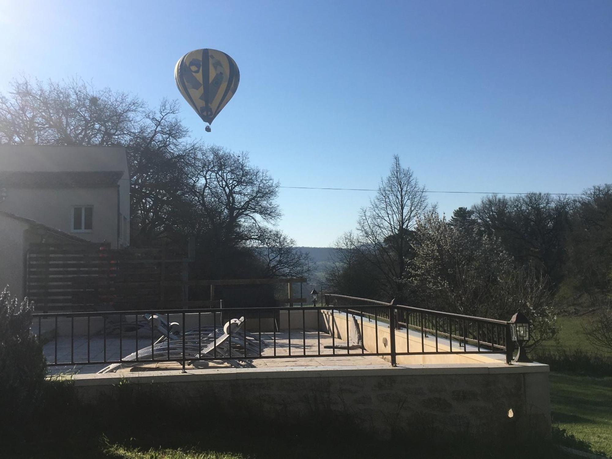 Hotel Les Anes De Forcalquier Exterior foto