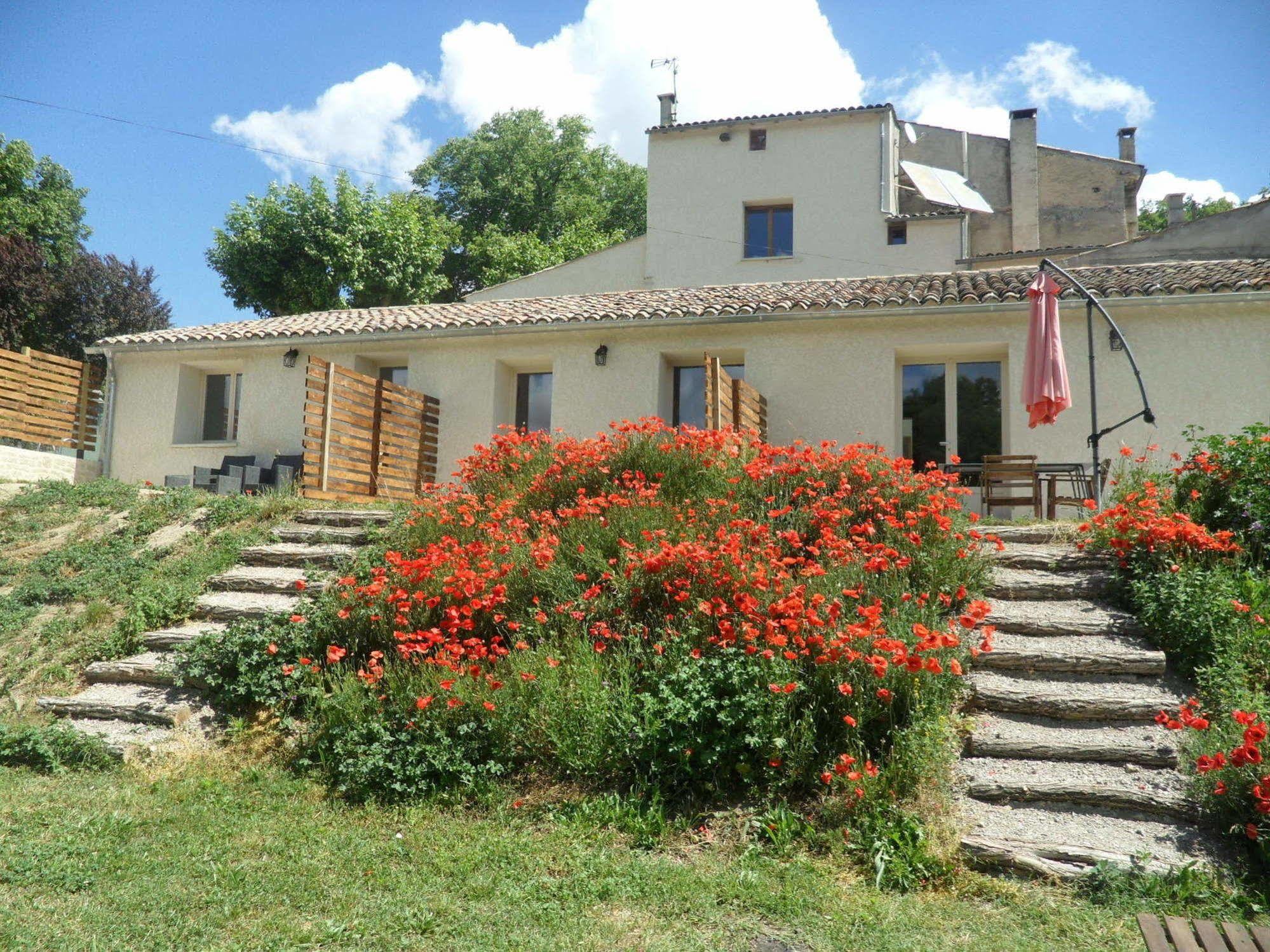 Hotel Les Anes De Forcalquier Exterior foto